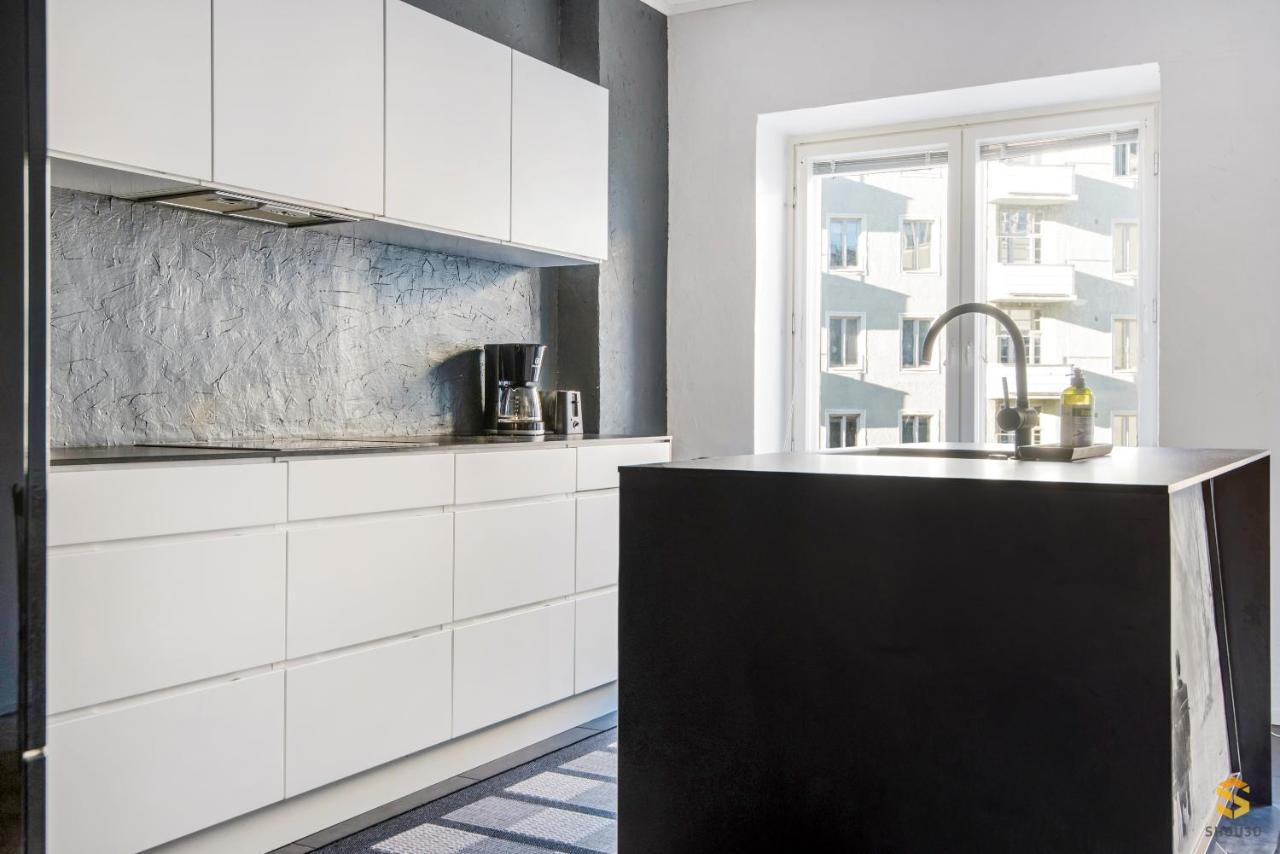 Wehost Ruusankatu 8 *
